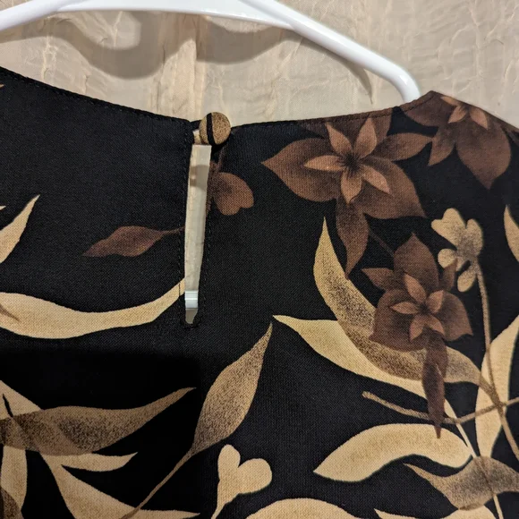Laura Scott Black and Brown Floral Top - Picture 5 of 5